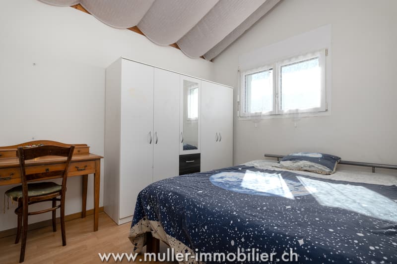 Zweifamilienhaus mit großem Grundstück und superber Aussicht in Ollon (9)