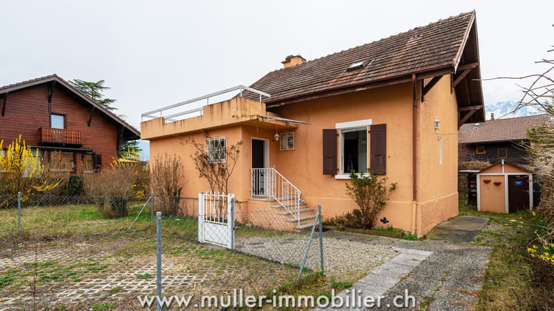 Charming villa with garden in the Sous-gare district of Aigle (2)