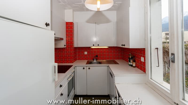 Charming villa with garden in the Sous-gare district of Aigle (6)