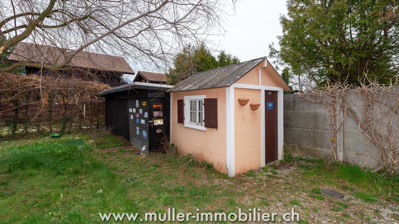 Charming villa with garden in the Sous-gare district of Aigle (11)