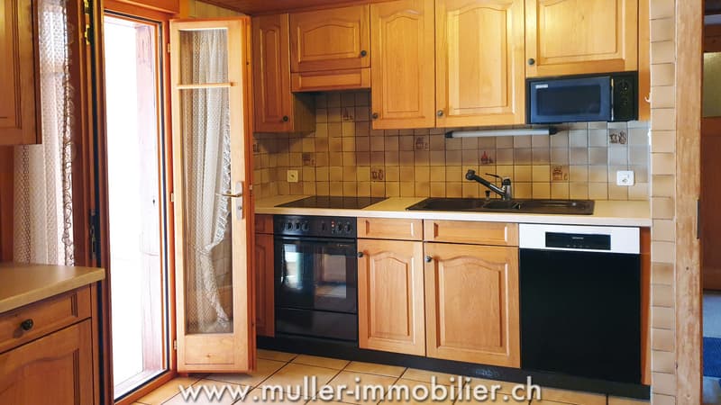 Grand chalet aux Mosses avec appartements et tea-room (6)