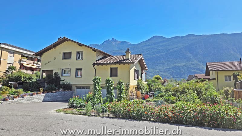 Grande propriété avec 2 appartements à Fully (13)