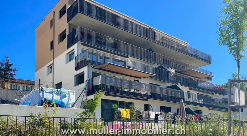 Très bel appartement traversant dans le village de Remaufens (13)