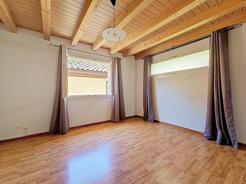 Detached house 9 rooms in St-Imier (8)