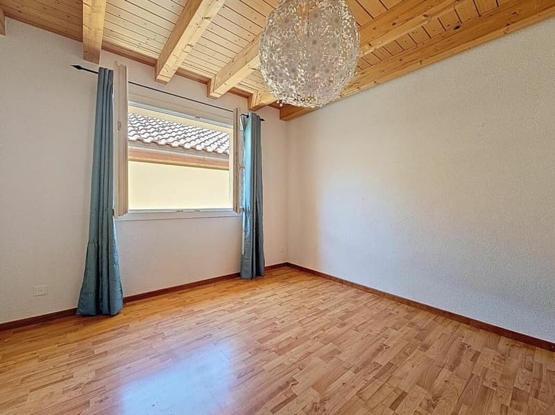 Detached house 9 rooms in St-Imier (10)