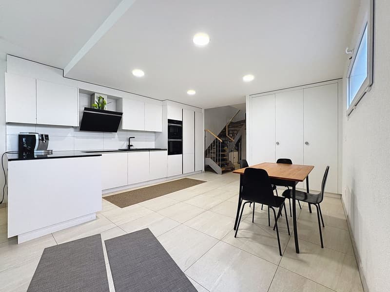 Guaranteed to steal your heart - 4.5-room apartment with terrace, balconies, and private entrance, 10 minutes from Lausanne (3)