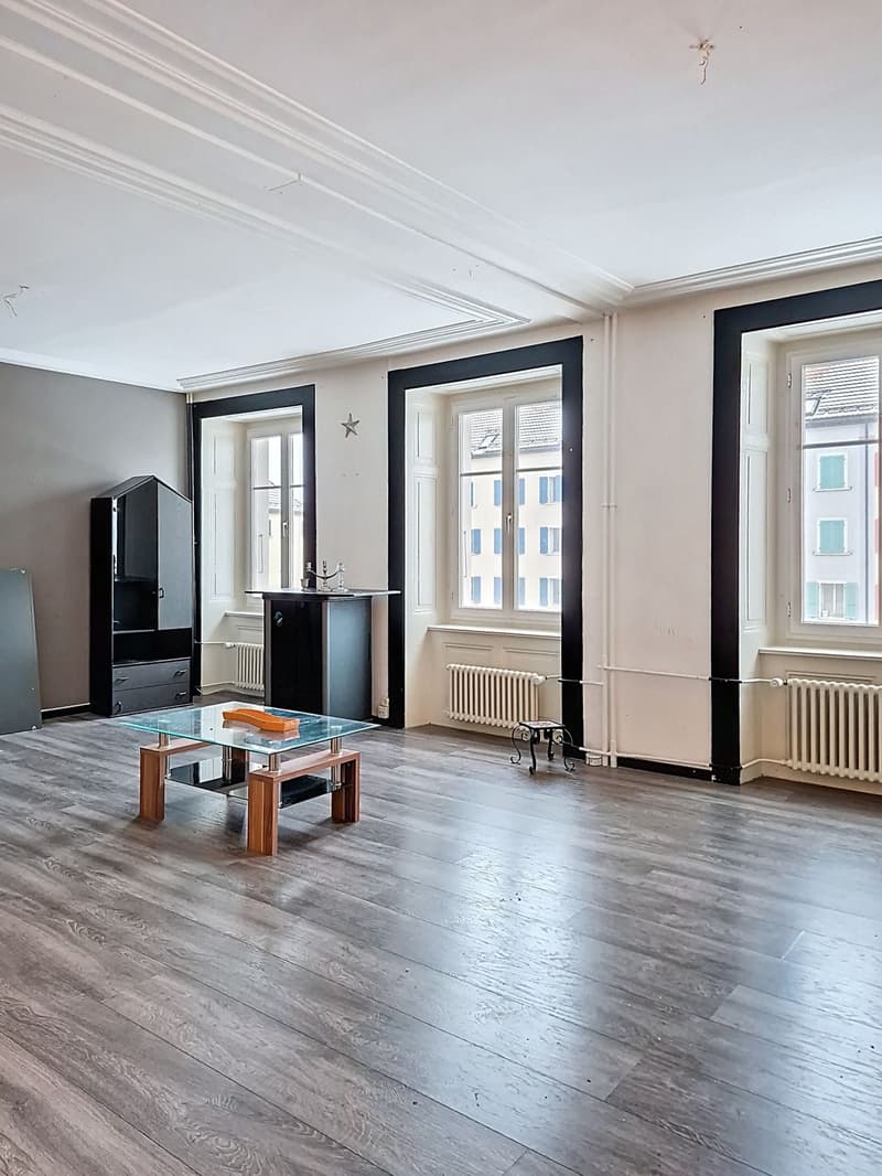 Appartement spacieux - lumineux - 4,5 pièces - au centre de La Chaux-de-Fonds (1)