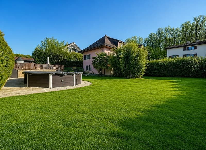 Maison individuelle de 6.5 pces ( 170 m2 ) +un apparemment de 3 pces de 61m2 , piscine et grand jardin - à 10 min de Lausanne (2)