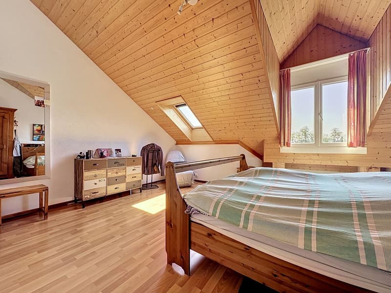 Bright duplex with generous volumes in the heart of Servion (6)