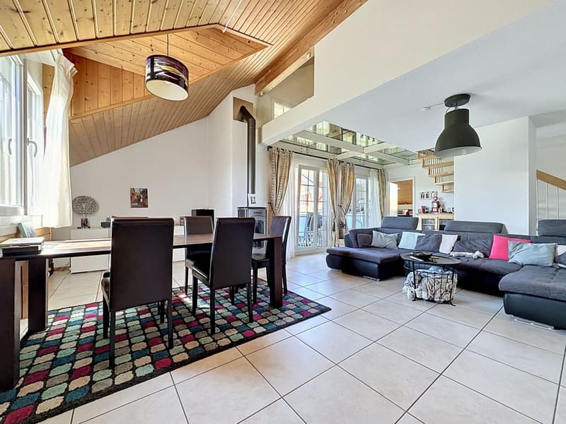 Bright duplex with generous volumes in the heart of Servion (6)