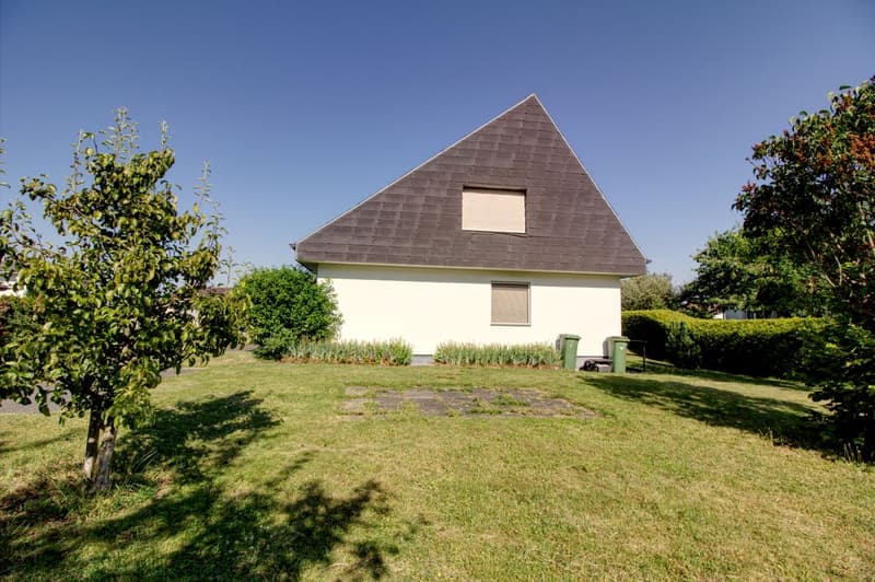 Apartment with private garden (11)