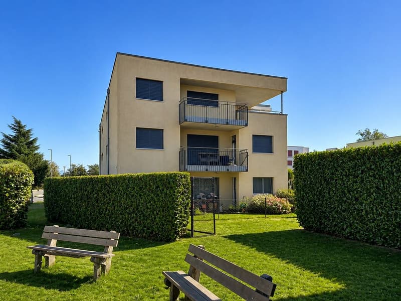 Haus mit Blick auf den See - renovierte Dachgeschosswohnung (2)