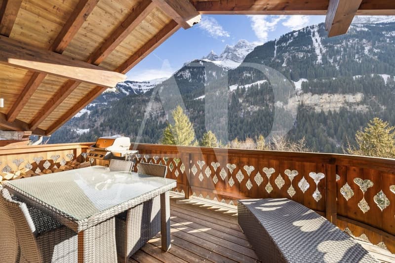 Attique alpin-chic d'exception au coeur de Champéry (10)