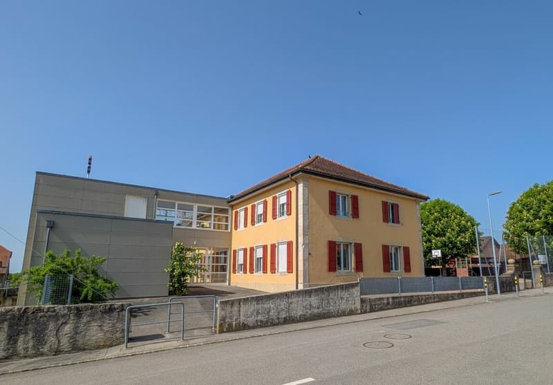 Terrain avec permis de construire à vendre au centre de Daillens (8)