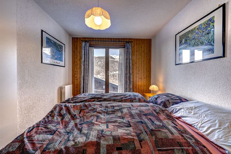 Charming 3-bedroom chalet with panoramic mountain views and excellent access to ski lifts (8)