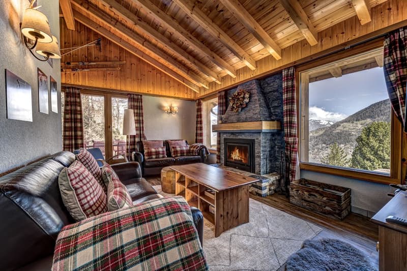 Sunny chalet with stunnign view! (4)