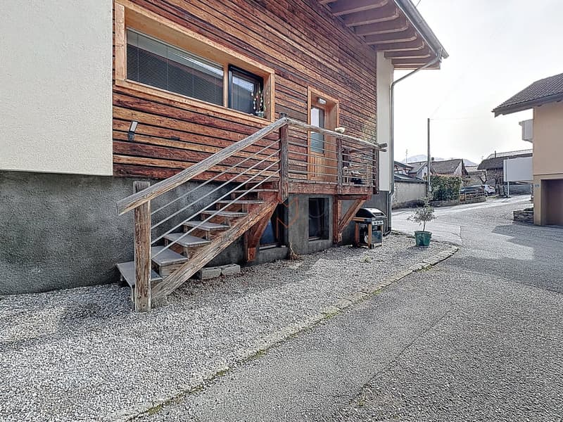 Luxurious renovated barn with 2 apartments in Savièse (11)