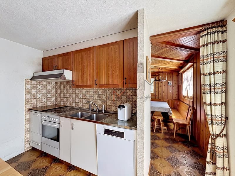 Exclusivity - 5 minutes from Ovronnaz, authentic chalet without neighbors (6)