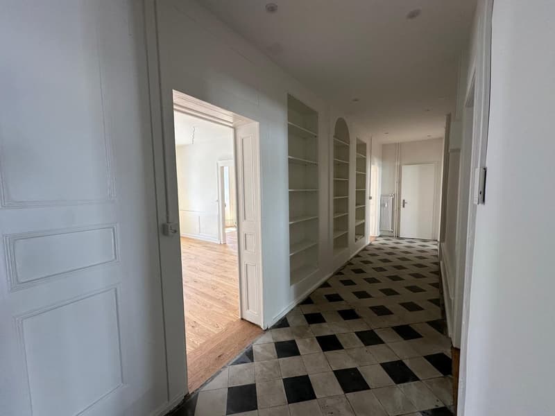 Bright 3.5-room apartment in La Chaux-de-Fonds (12)