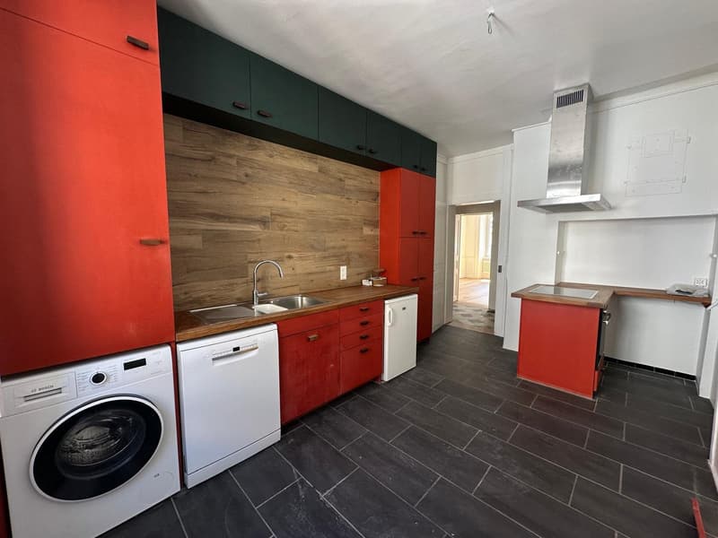 Bright 3.5-room apartment in La Chaux-de-Fonds (9)