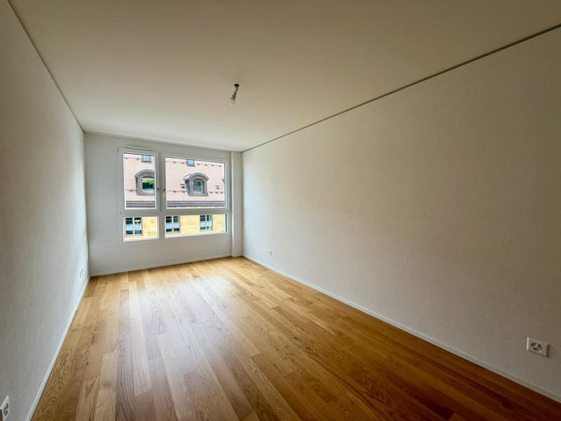 Spacieux appartement de 4.5 pièces au 5ème étage à La Chaux-de-Fonds (6)