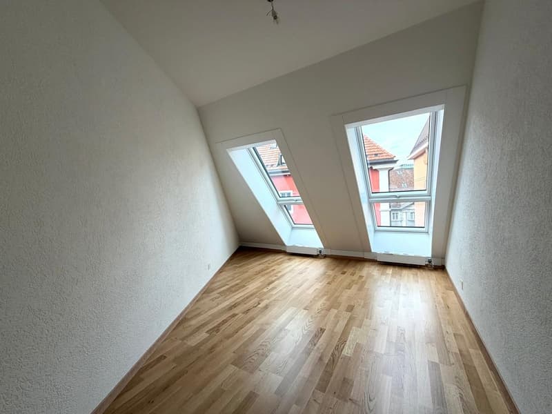 Geräumige 4.5-Zimmer-Wohnung im 15. Stock – La Chaux-de-Fonds (5)