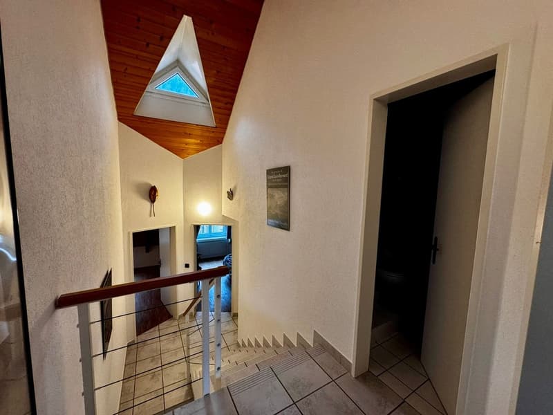 Ampio appartamento di 5.5 locali con terrazza a Saint-Imier (12)