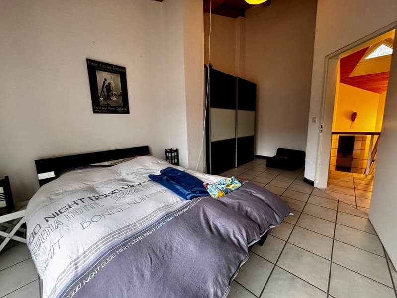 Ampio appartamento di 5.5 locali con terrazza a Saint-Imier (14)