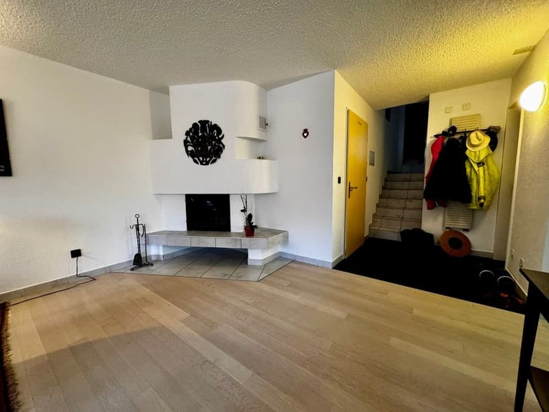 Ampio appartamento di 5.5 locali con terrazza a Saint-Imier (5)