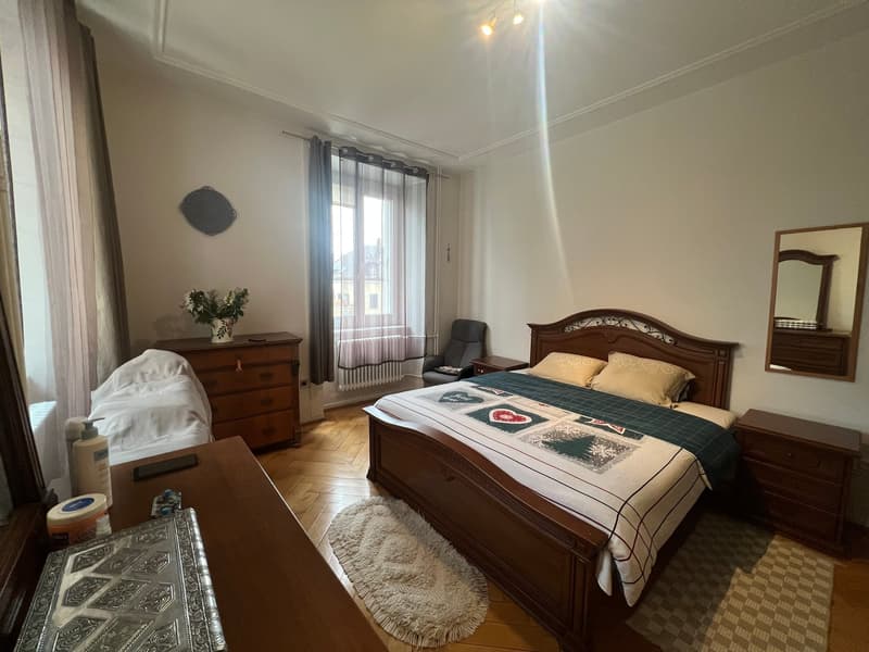 Charmant appartement de 4 pièces au rez-de-chaussée surélevé à La Chaux-de-Fonds (4)