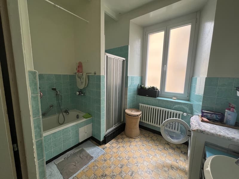 Charmant appartement de 4 pièces au rez-de-chaussée surélevé à La Chaux-de-Fonds (5)