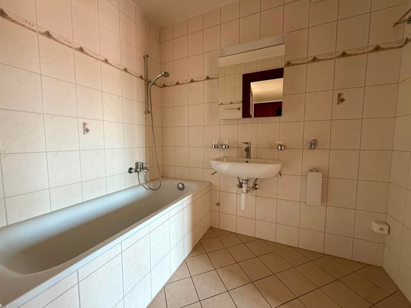 Helles 3-Zimmer-Wohnung mit Balkon in La Chaux-de-Fonds (7)