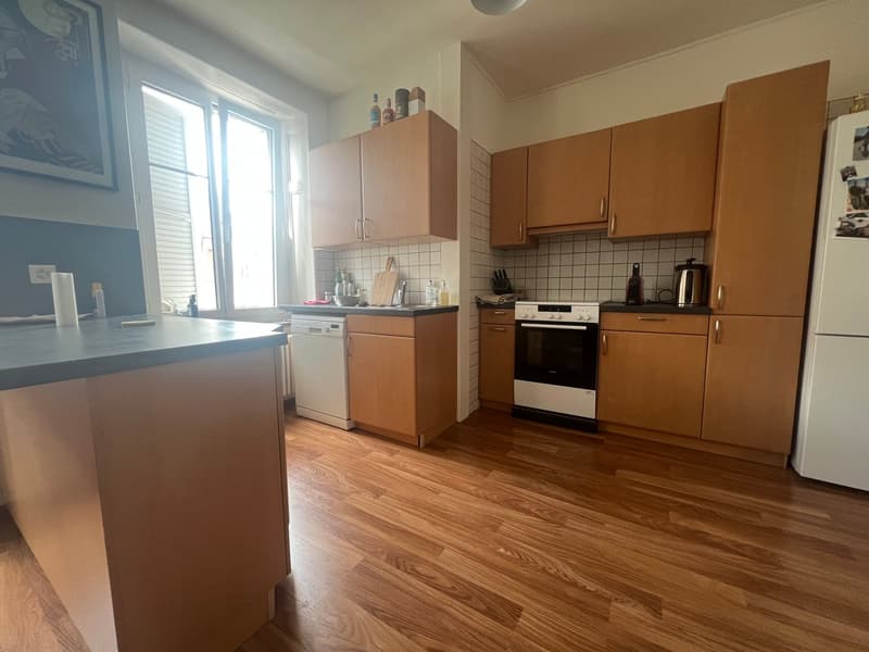 Appartement lumineux de 3 pièces à La Chaux-de-Fonds (2)