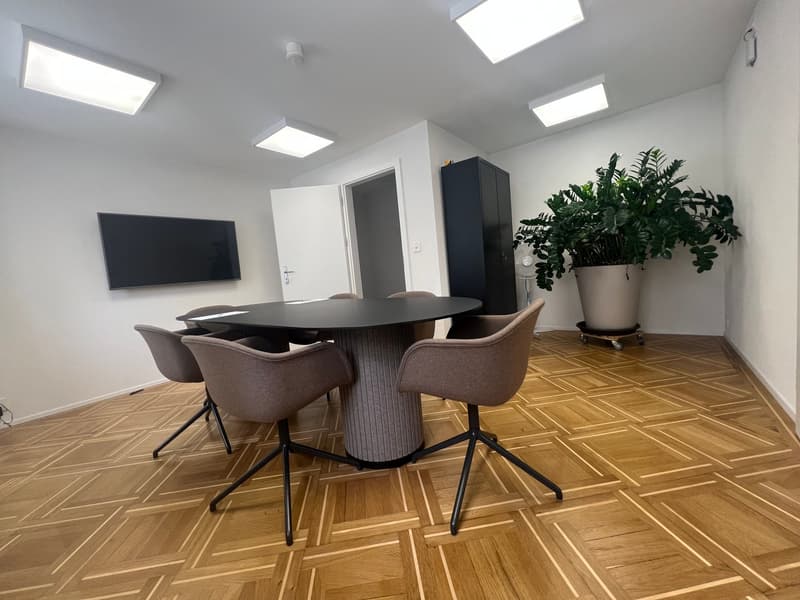 Is your company looking for a commercial space or an activity area? (2)