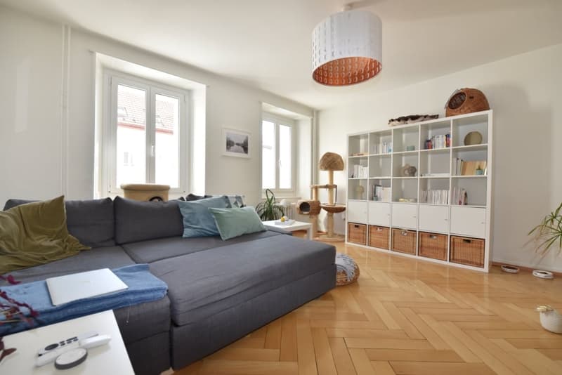 Zweieinhalb-Zimmer-Wohnung mit viel Licht zu vermieten – Rue du Progrès, La Chaux-de-Fonds (2)