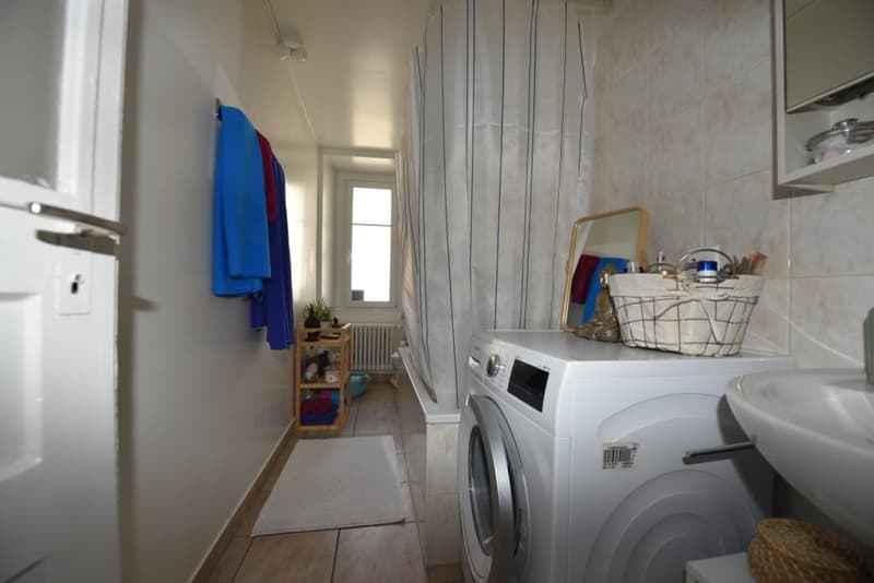 Zweieinhalb-Zimmer-Wohnung mit viel Licht zu vermieten – Rue du Progrès, La Chaux-de-Fonds (6)