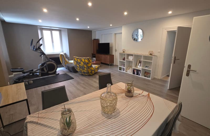 Charmantes 2.5-Zimmer-Wohnung in La Chaux-de-Fonds (7)