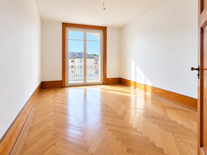 Superbe appartement de 2 pièces rénové avec un balcon (1)