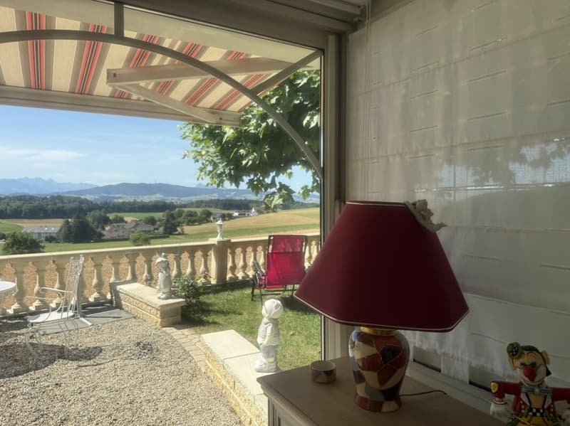 Exceptional individual villa with panoramic view, pool and idyllic location (13)