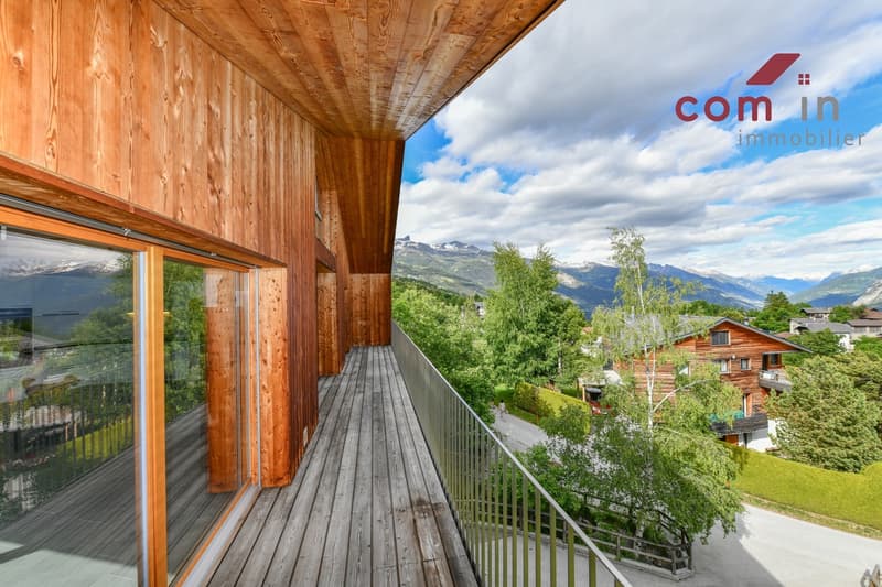 Photo inspiration: Visual Reference: Montana Village Superb Attic Apartment In Absolute Calm