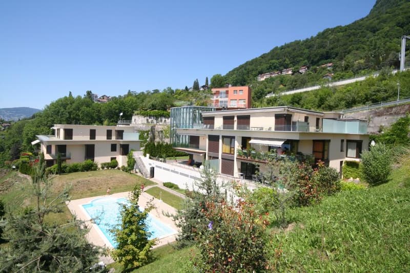 Comodità di una villa con una vista molto bella (5)