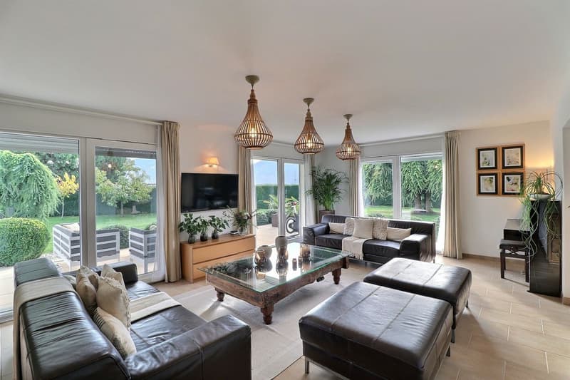 Bella villa individuale con 5,5 locali e una vista molto bella in un quartiere residenziale tranquillo (10)