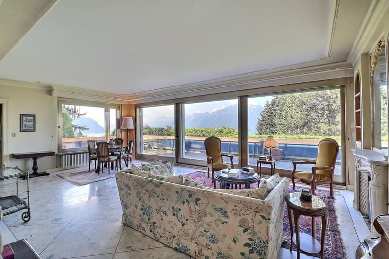 Beautiful 12-room property with a pool and a grand panoramic view (3)