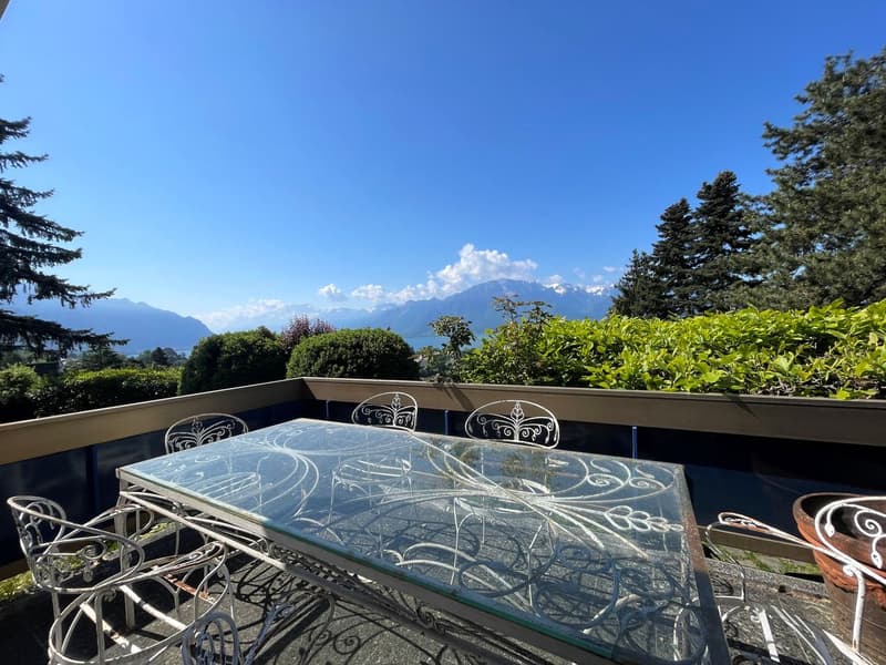 Beautiful 12-room property with a pool and a grand panoramic view (4)