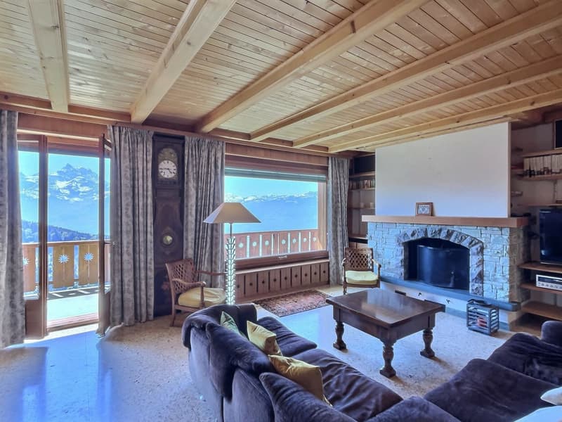 Large 9-room chalet with a pool in a very quiet area with a grand panoramic view (7)