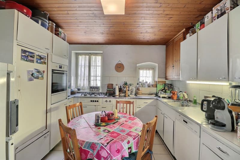 Charming 4.5-room apartment in the heart of Vevey, 2 minutes from the lake (7)