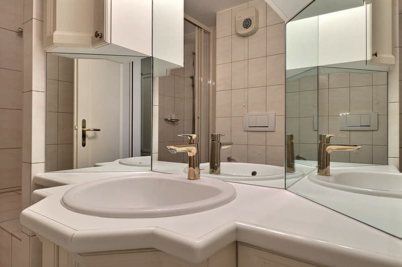 Schönes 4,5-Zimmer-Apartment am Seeufer mit sehr schönem Panoramablick (8)