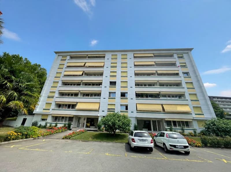 OPPORTUNITY: 4.5-ROOM APARTMENT AVAILABLE IMMEDIATELY WITH BUS STOPS NEARBY (5)