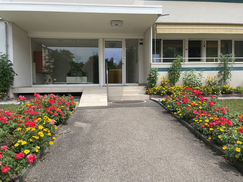OPPORTUNITY: 4.5-ROOM APARTMENT AVAILABLE IMMEDIATELY WITH BUS STOPS NEARBY (6)