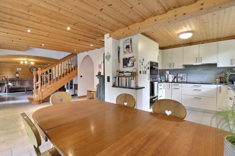 Beau chalet à vendre à Rossinière (2)